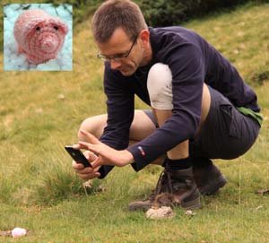 Tilo, sein iPhone und das Hkelschwein